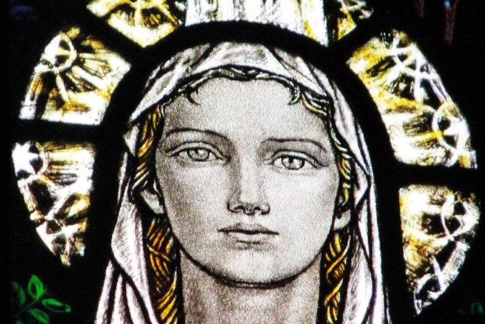 Face of Mary, Oxton
